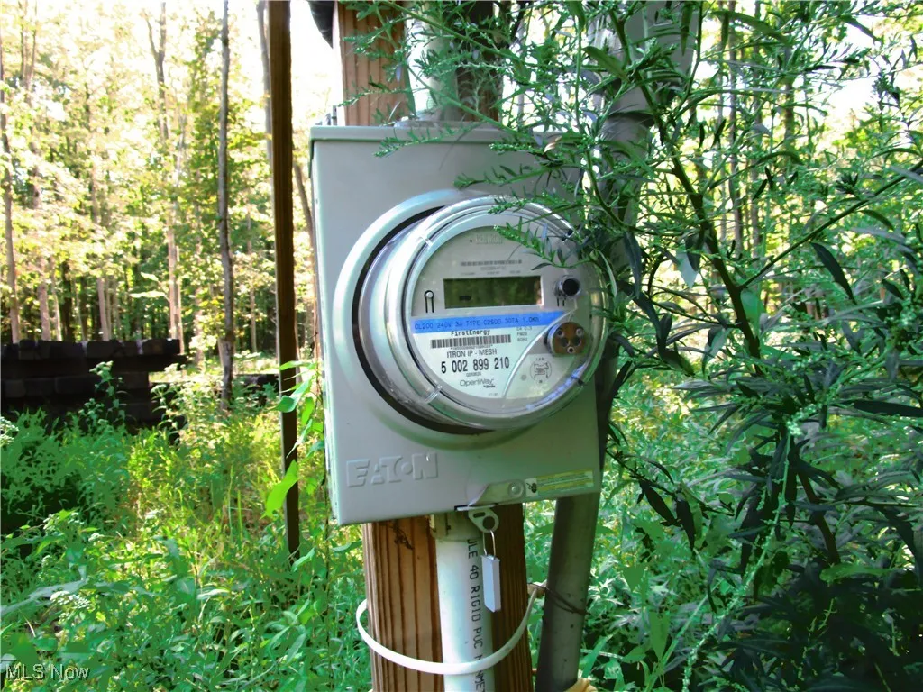 Electric meter providing 100 amp service, all underground