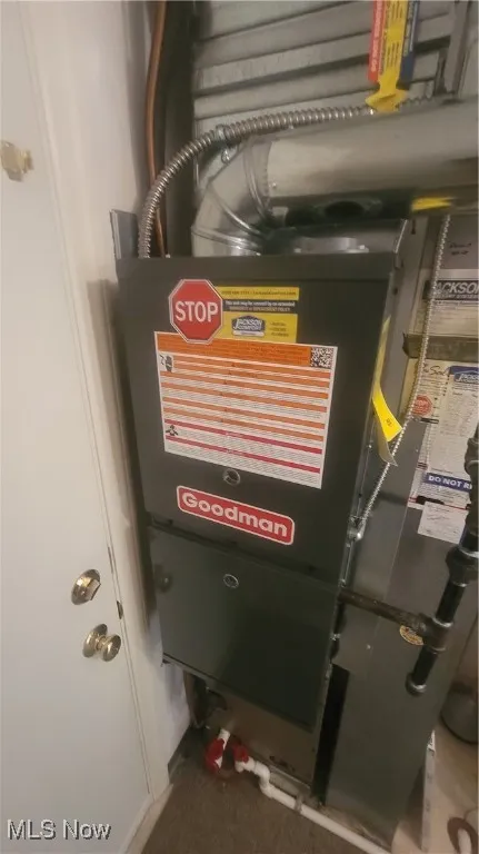 Utility room with heating unit