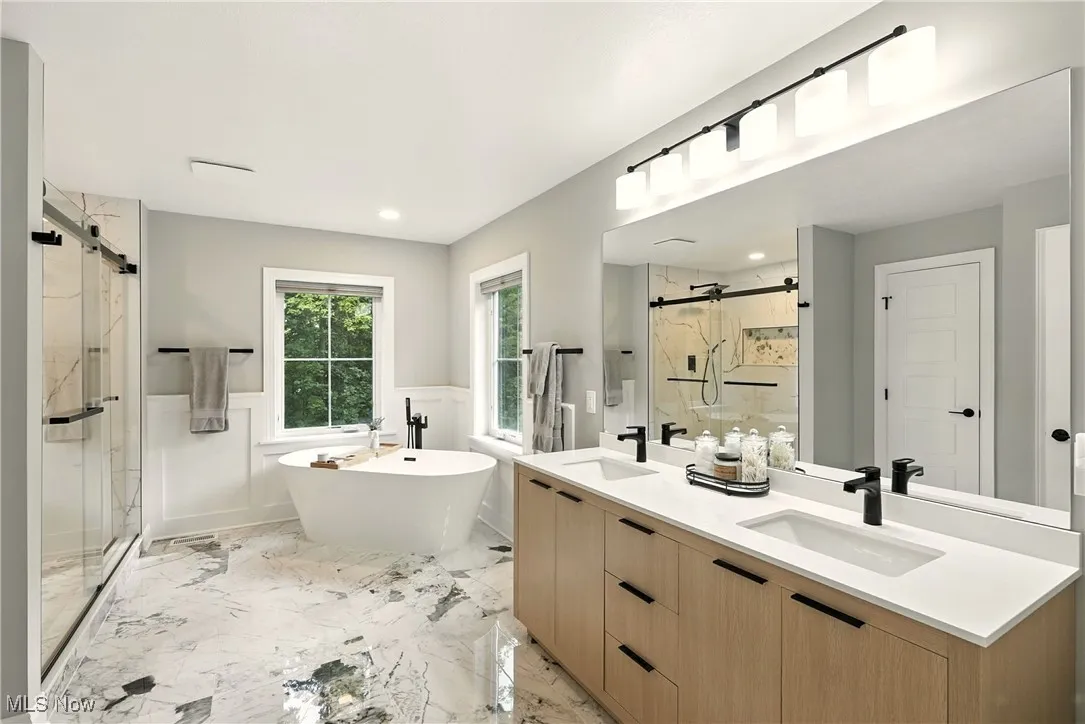 38852 Flanders Drive, Solon, Ohio 44139,MLS Now Listing ID