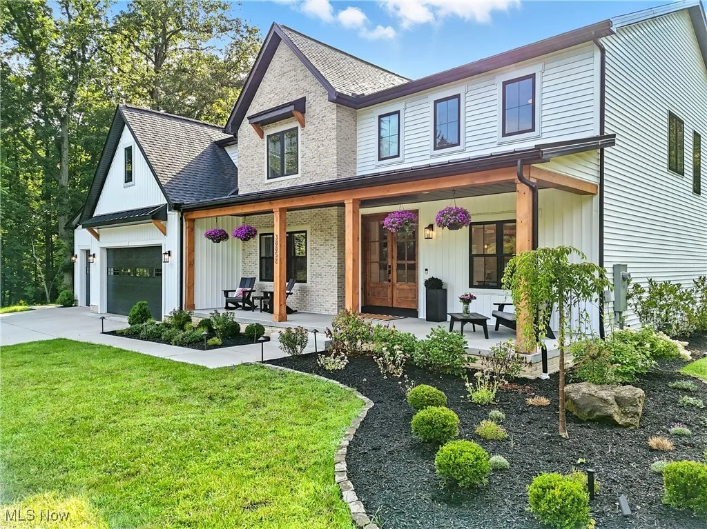 38852 Flanders Drive, Solon, Ohio 44139,MLS Now Listing ID