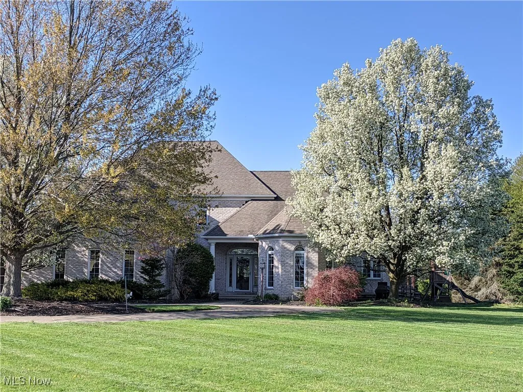 23926 W Rim Drive, Columbia Station, Ohio 44028,MLS Now Listing ID