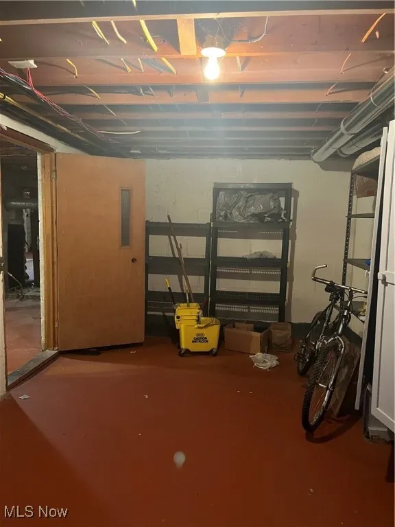 Storage/fruit cellar in bsmt.