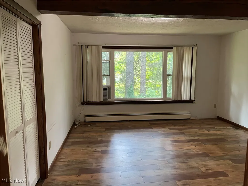 Second bedroom in main house.