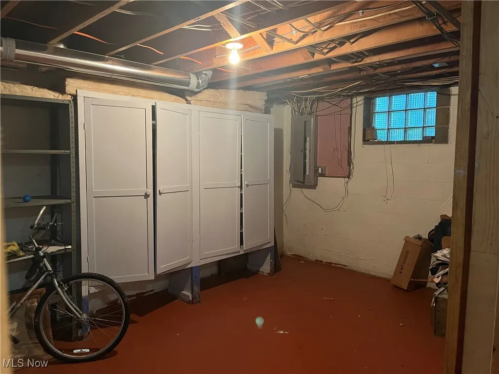 Storage/fruit cellar in bsmt.