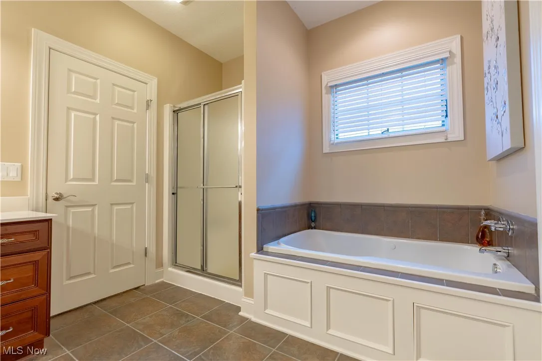 2984 Villa Glen Circle, Canton, Ohio 44708,MLS Now Listing ID