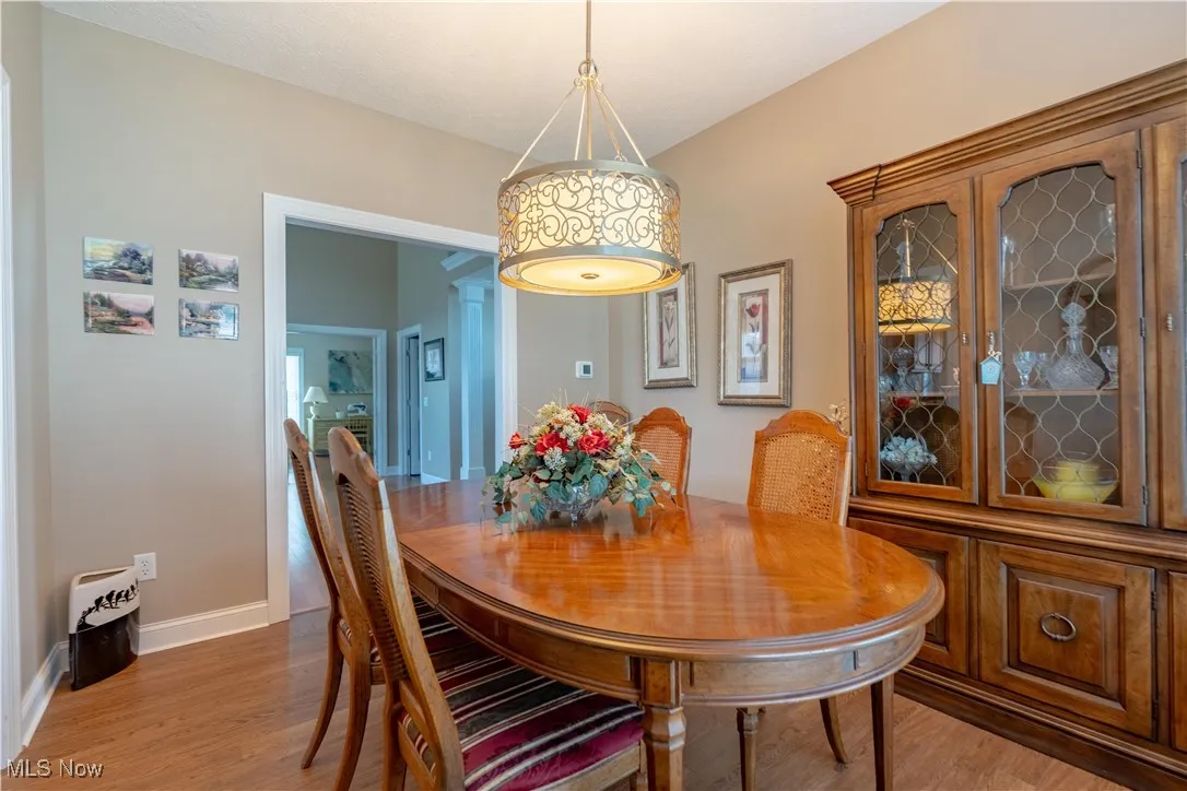 2984 Villa Glen Circle, Canton, Ohio 44708,MLS Now Listing ID