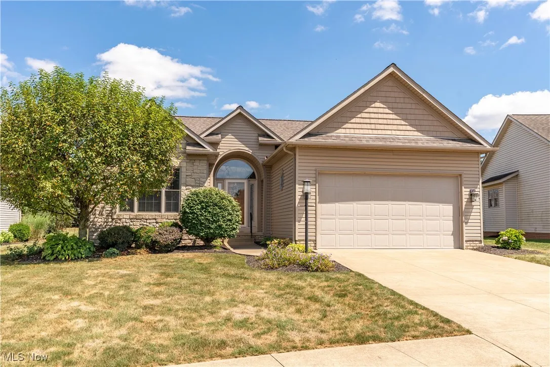 2984 Villa Glen Circle, Canton, Ohio 44708,MLS Now Listing ID
