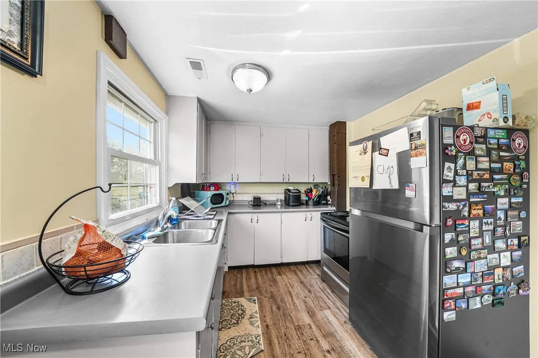 Kitchen in 2nd Floor Unit
