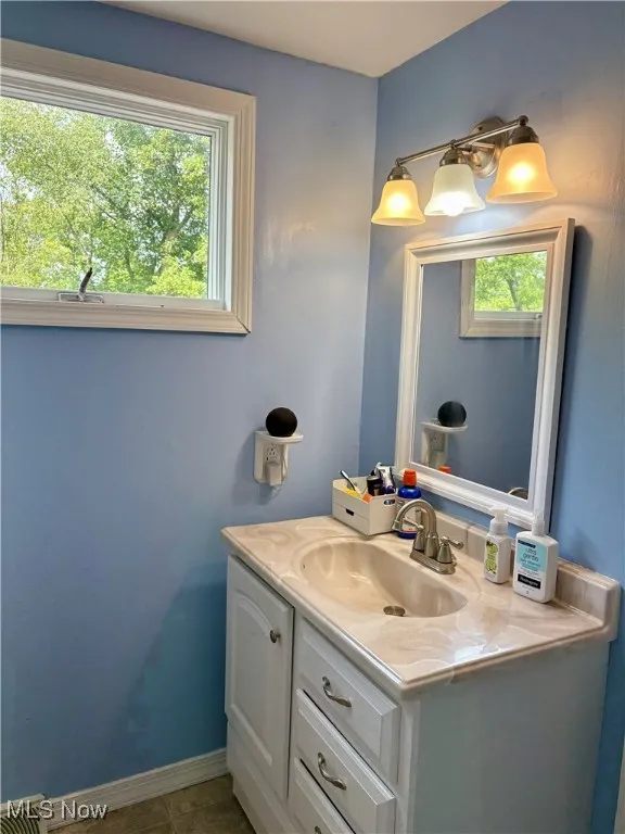 28 Spring Street, Hubbard, Ohio 44425,MLS Now Listing ID