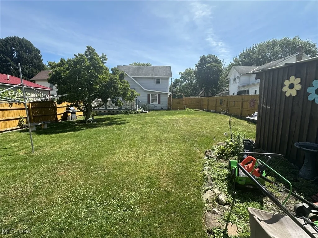 325 S Vine Street, Orrville, Ohio 44667,MLS Now Listing ID
