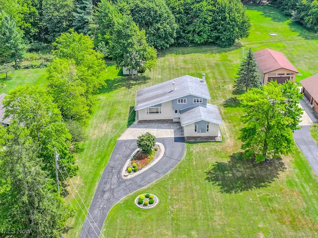 Aerial view of property and surrounding area