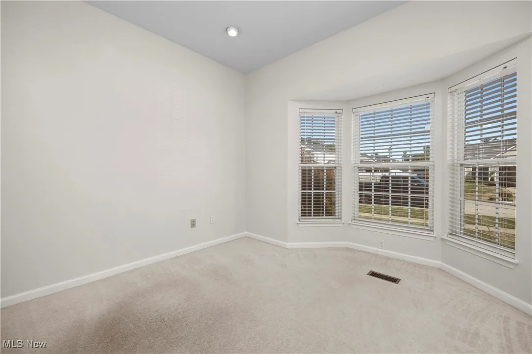 BR#1 with Bay window