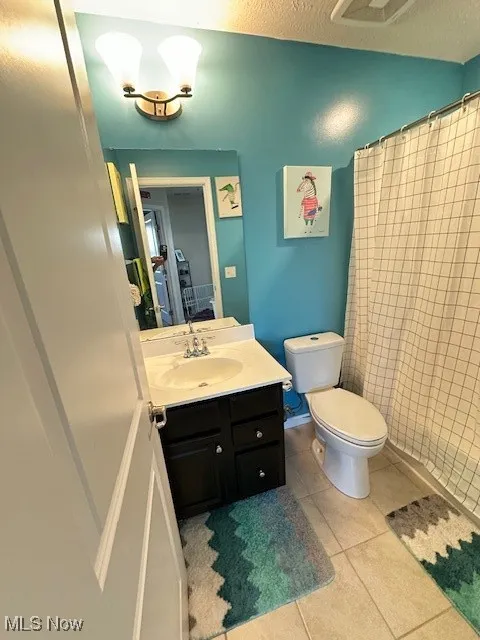Second floor main bath