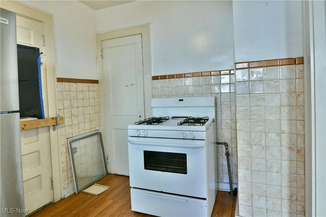 347 E Ravenwood Avenue, Youngstown, Ohio 44507,MLS Now Listing ID