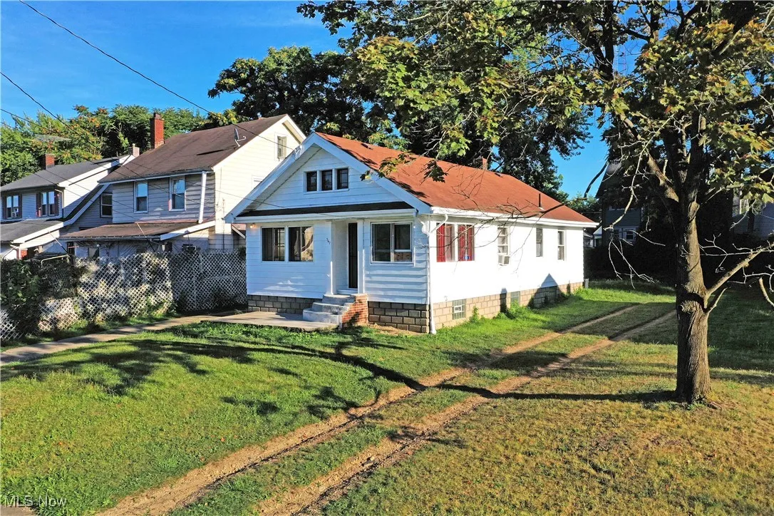 347 E Ravenwood Avenue, Youngstown, Ohio 44507,MLS Now Listing ID