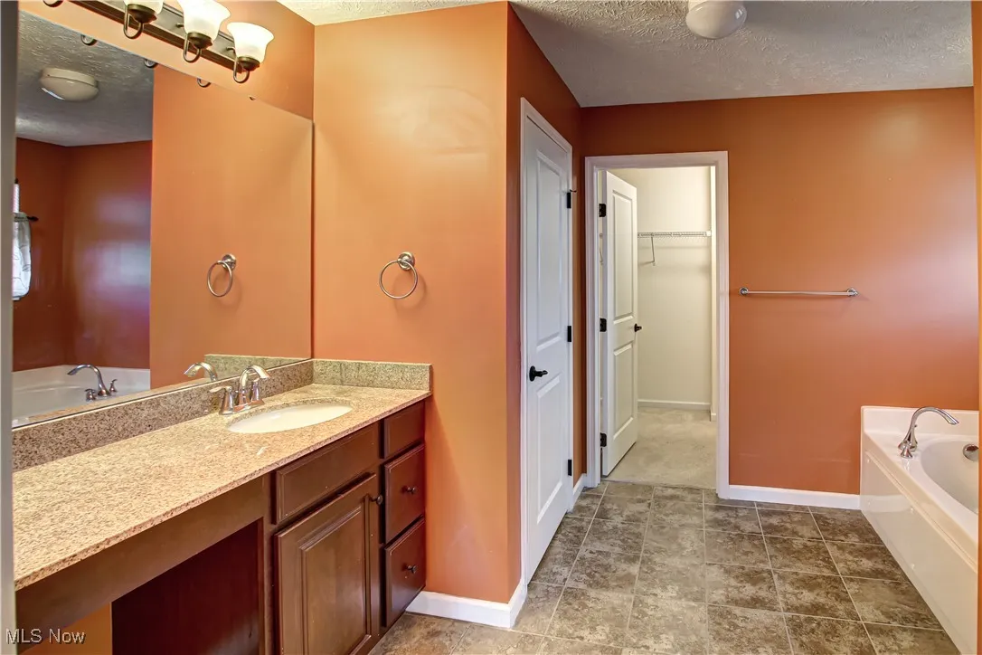 236 Lyndover Way, Brunswick, Ohio 44212,MLS Now Listing ID