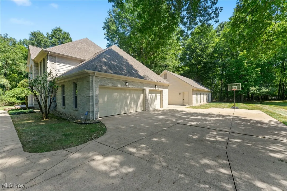 3730 Saint Andrews, Youngstown, Ohio 44505,MLS Now Listing ID