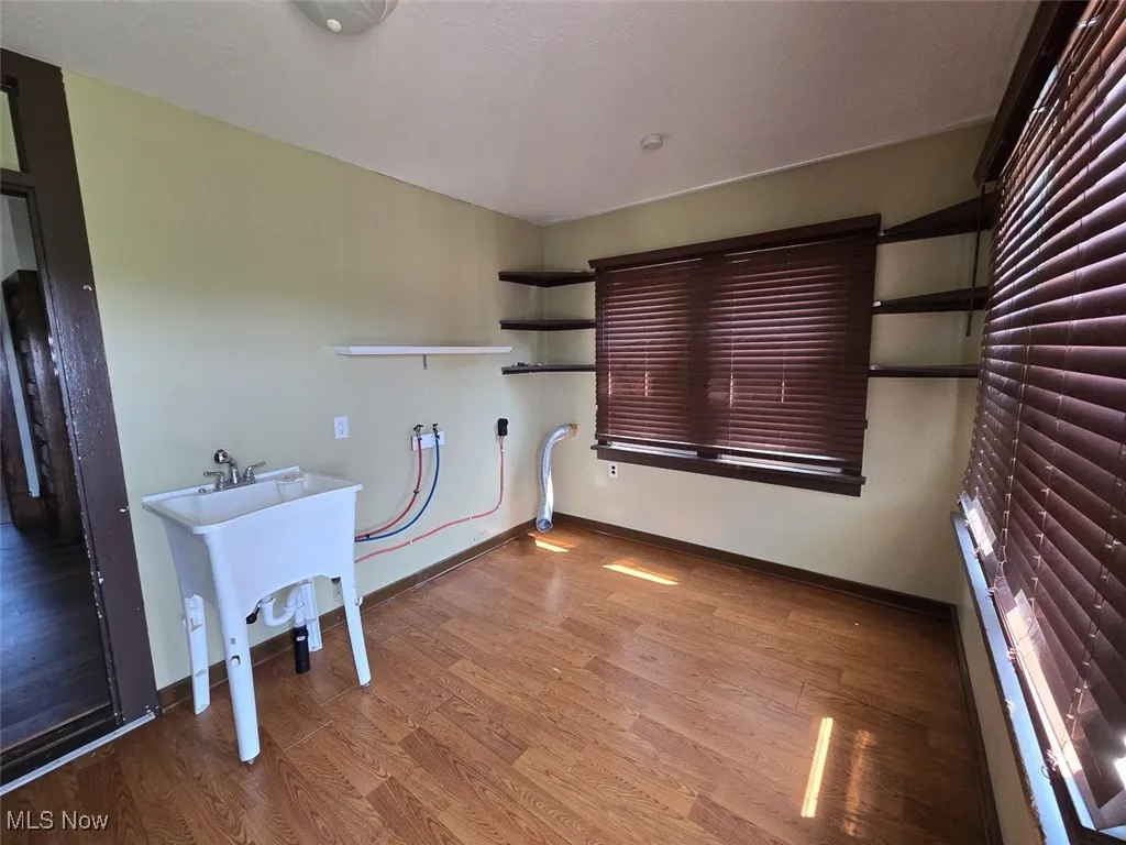 7070 Easton Street, Louisville, Ohio 44641,MLS Now Listing ID