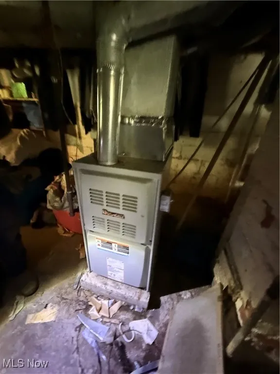 Utilities featuring heating unit