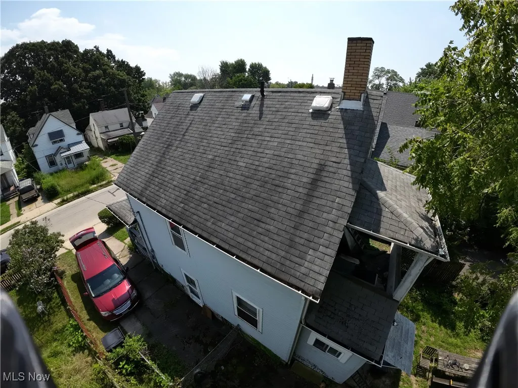 Aerial view of property and surrounding area