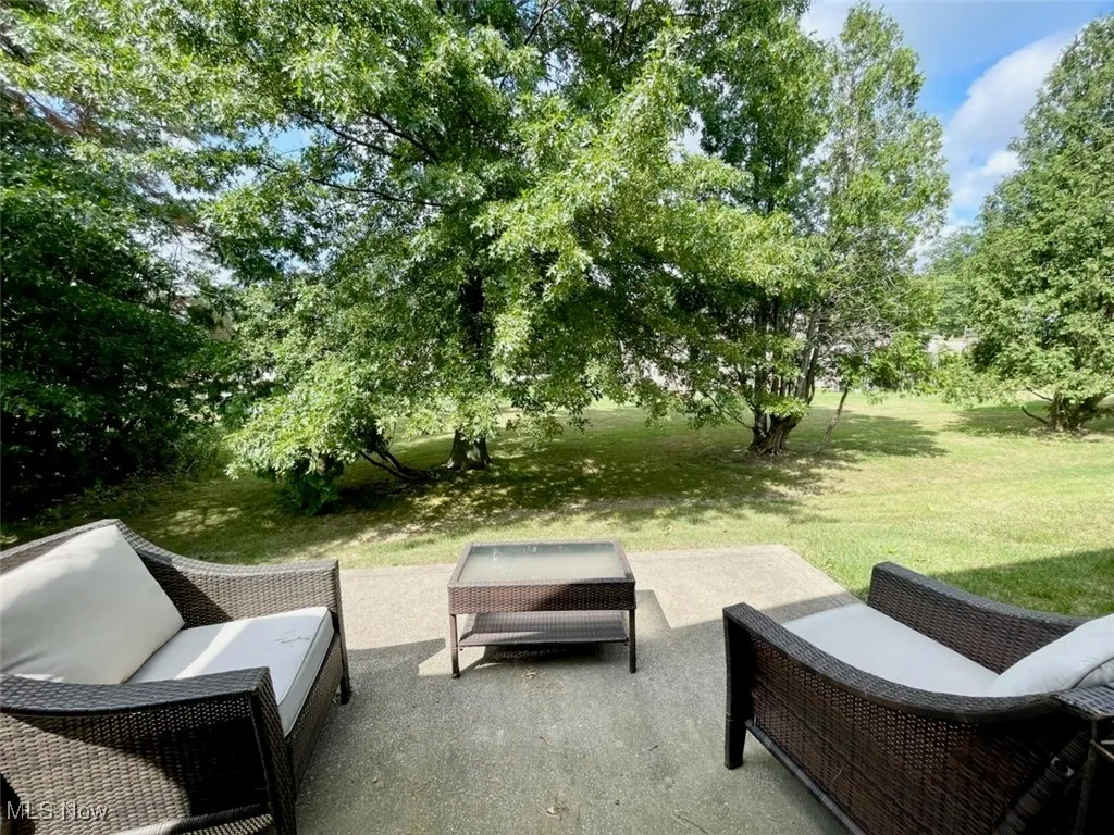 285 Village Drive, Seven Hills, Ohio 44131,MLS Now Listing ID