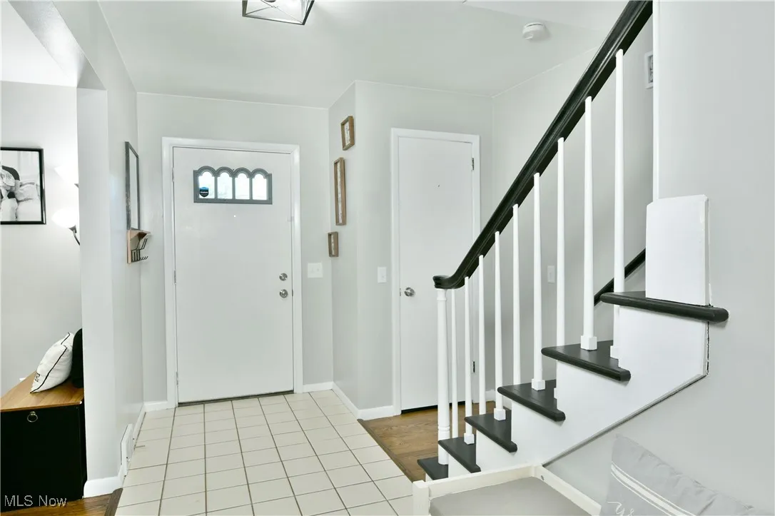 1800 Dodge Drive, Warren, Ohio 44485,MLS Now Listing ID