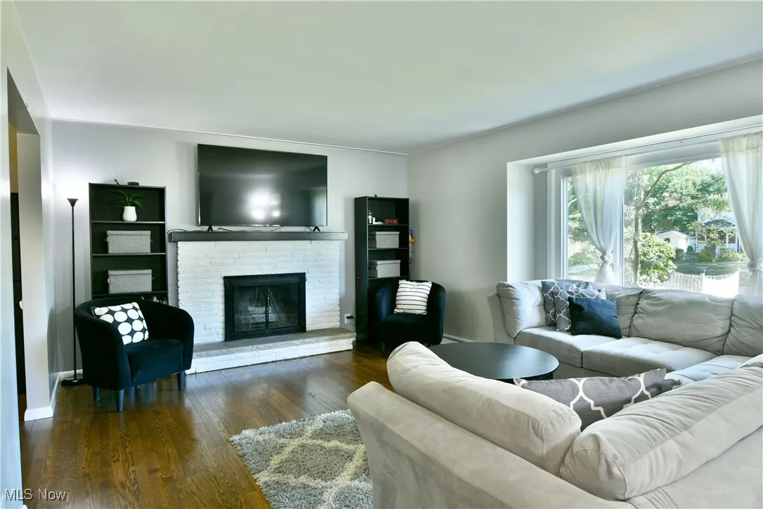 1800 Dodge Drive, Warren, Ohio 44485,MLS Now Listing ID