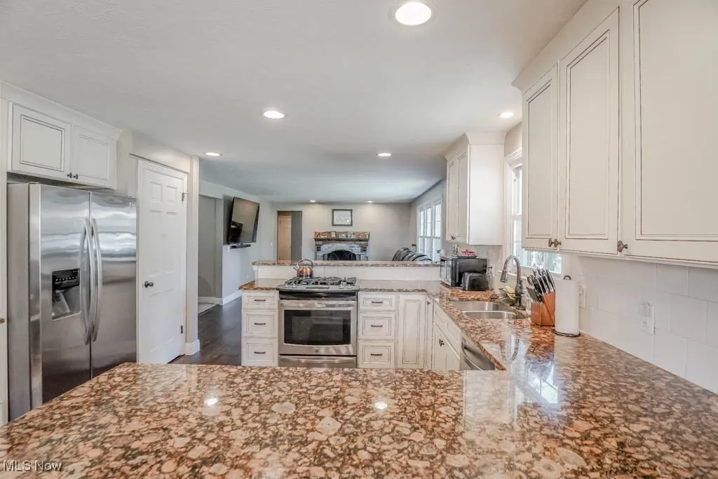 5861 Holderman Avenue, Louisville, Ohio 44641,MLS Now Listing ID