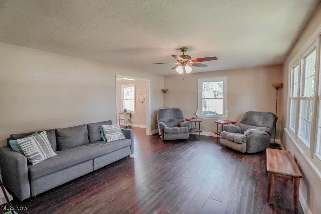 5861 Holderman Avenue, Louisville, Ohio 44641,MLS Now Listing ID
