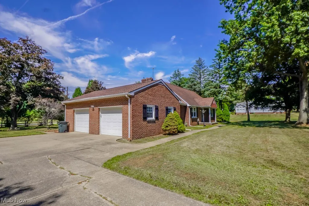 5861 Holderman Avenue, Louisville, Ohio 44641,MLS Now Listing ID