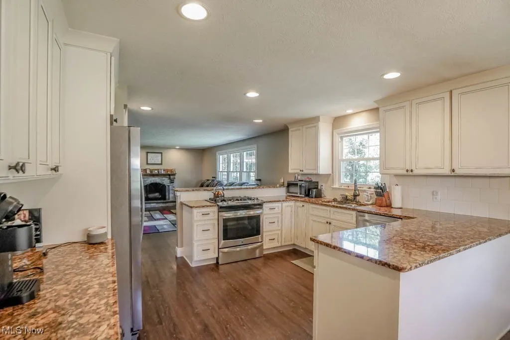 5861 Holderman Avenue, Louisville, Ohio 44641,MLS Now Listing ID