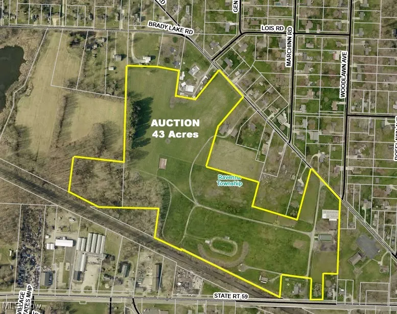 Aerial map of property and surrounding area with property boundaries highlighted
