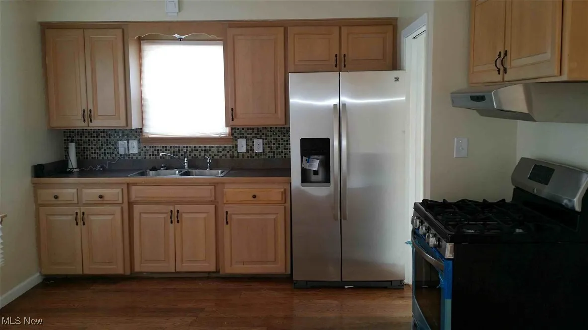 Kitchen with appliances
