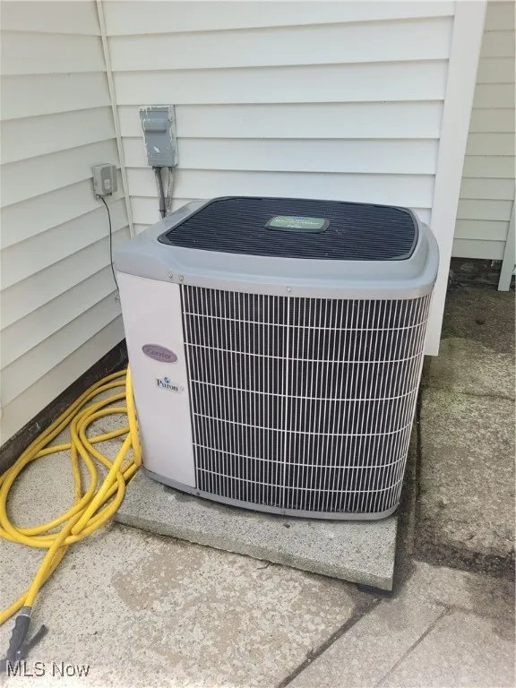 Cenral Air To Keep Home Nice & Cool!