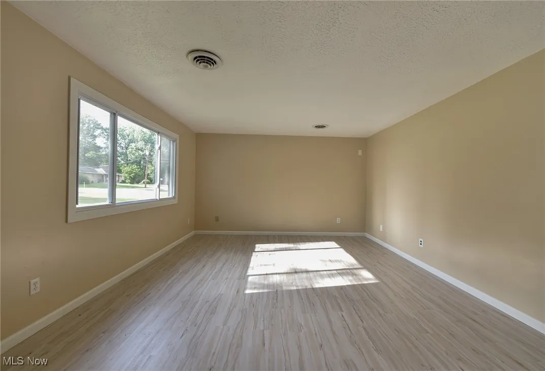 18066 Hillcrest Drive, Lake Milton, Ohio 44429,MLS Now Listing ID