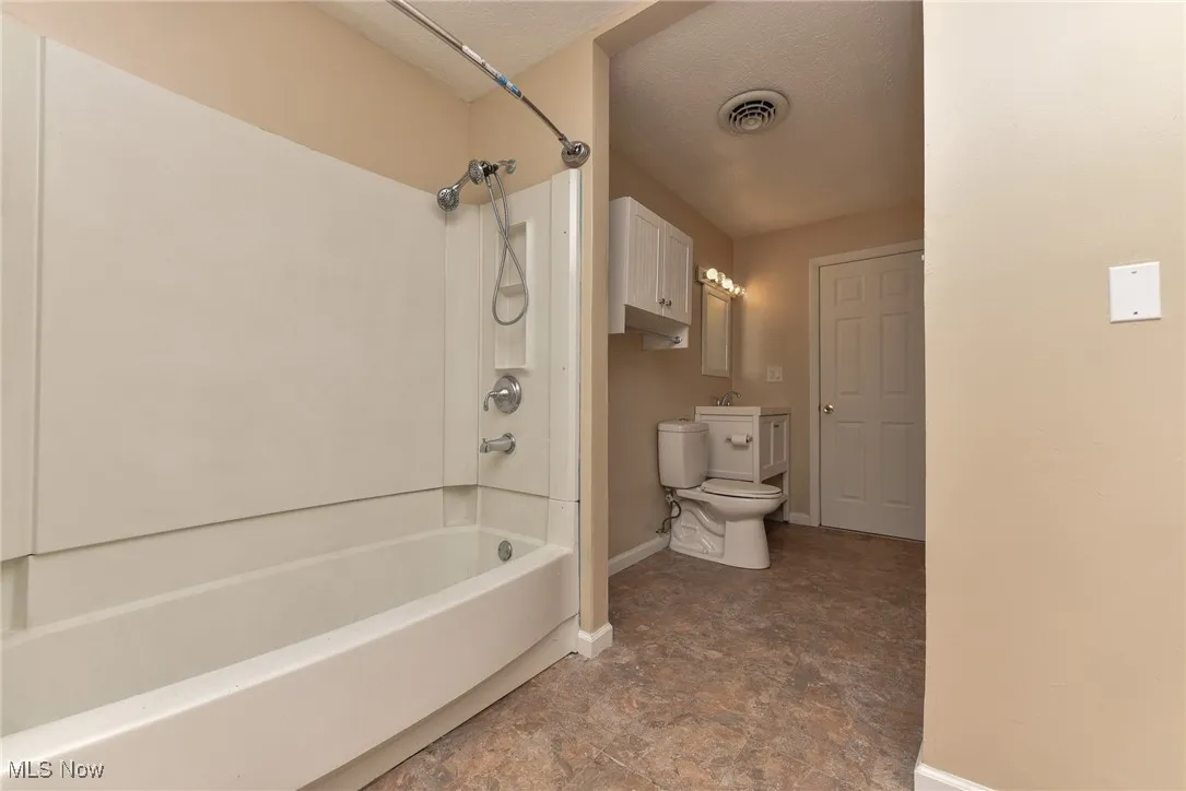 18066 Hillcrest Drive, Lake Milton, Ohio 44429,MLS Now Listing ID