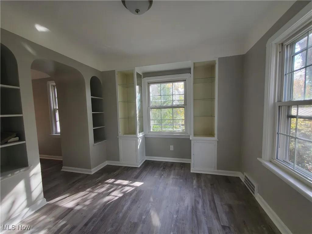 7030 Columbia Road, Olmsted Twp, Ohio 44138,MLS Now Listing ID