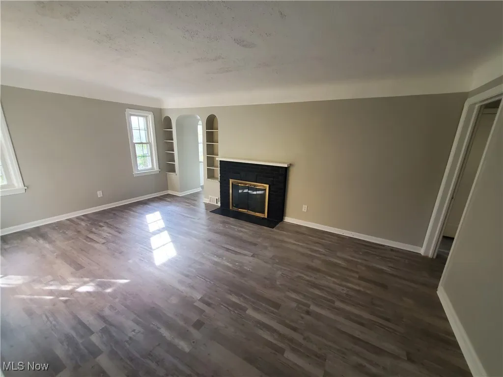 7030 Columbia Road, Olmsted Twp, Ohio 44138,MLS Now Listing ID