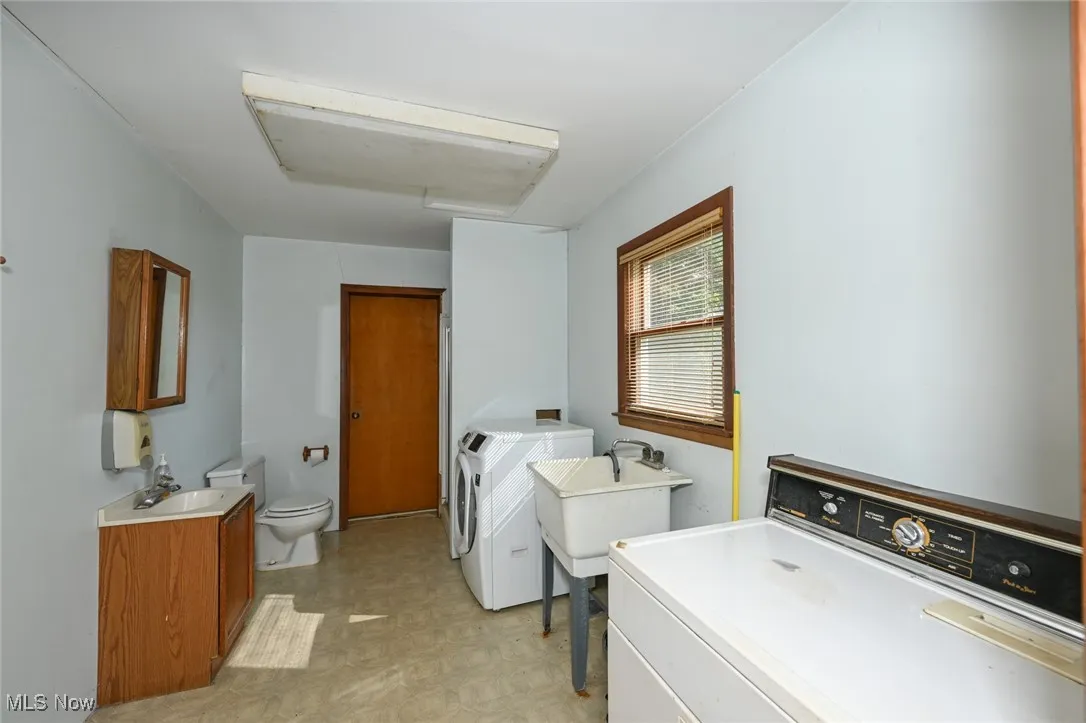 7816 Elyria Road, Medina, Ohio 44256,MLS Now Listing ID