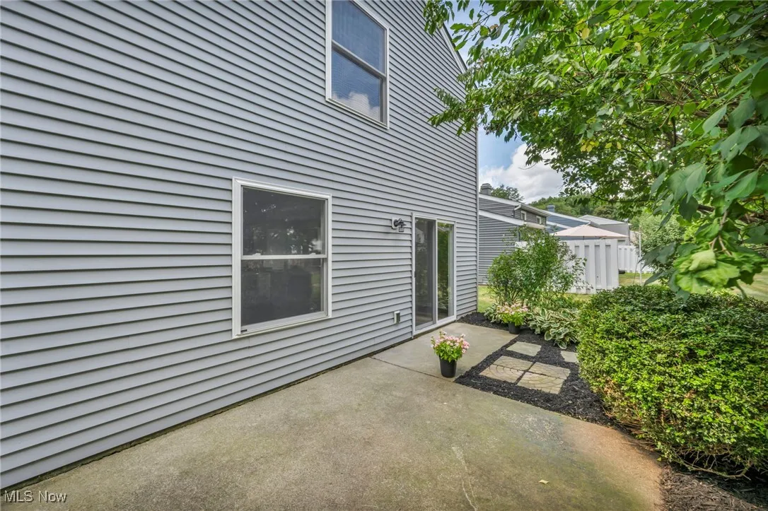 8883 Holly Lane # 32, Olmsted Falls, Ohio 44138,MLS Now Listing ID
