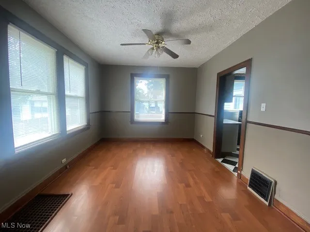 566 Lindell Street, Akron, Ohio 44305,MLS Now Listing ID