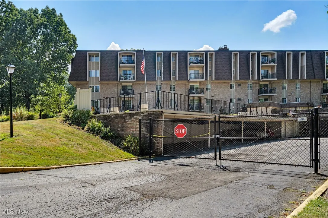 View of apartment building / complex