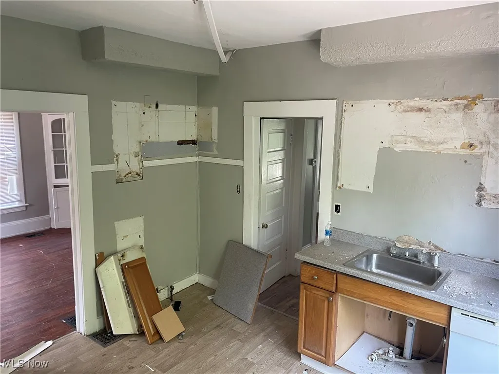 8210 Dorver Avenue, Cleveland, Ohio 44105,MLS Now Listing ID