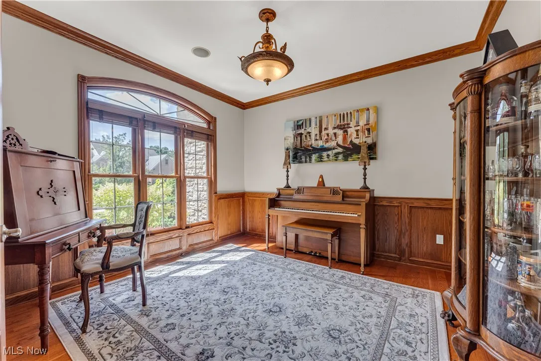 1st floor den w/French doors off the entry way
