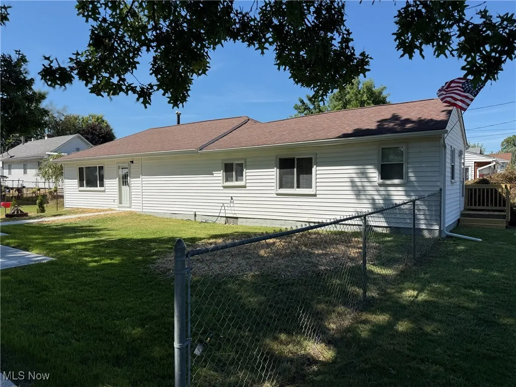 View of home's exterior