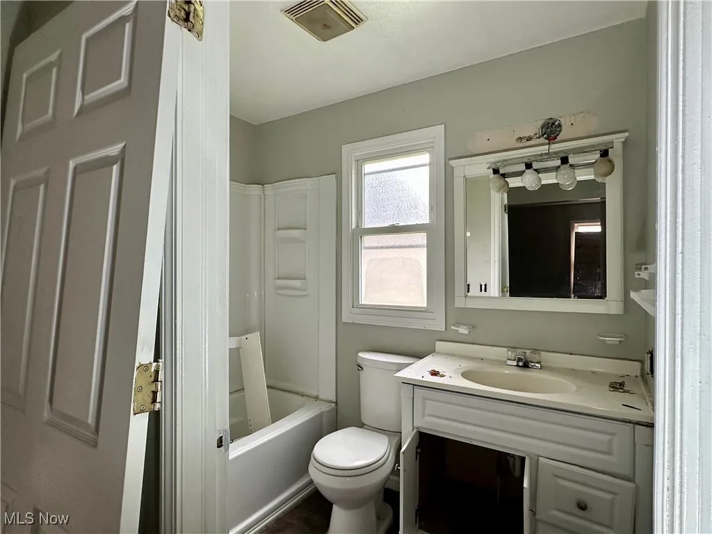 3348 E 66th Street, Cleveland, Ohio 44127,MLS Now Listing ID