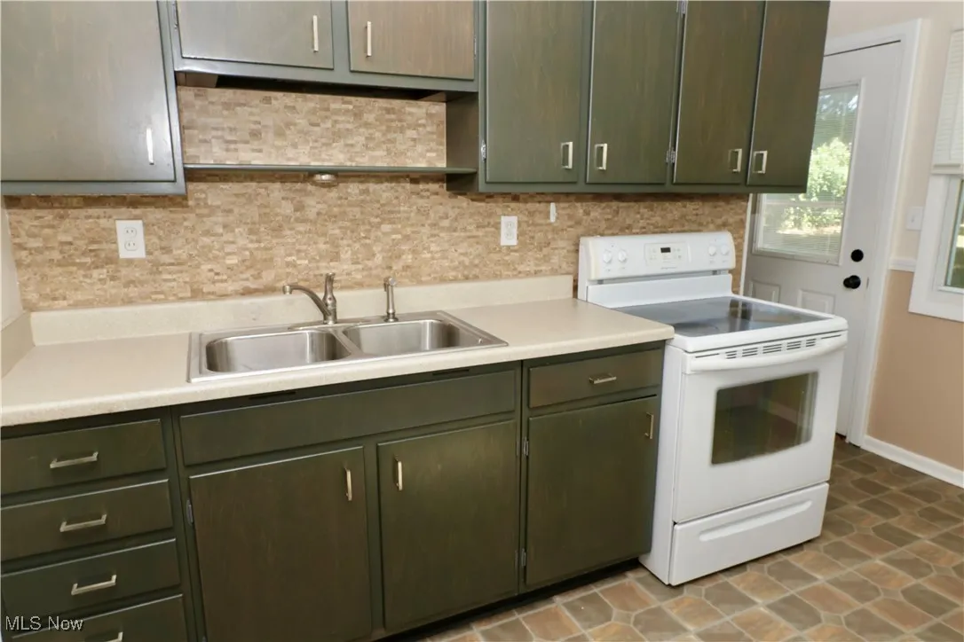 4205 Riverview Lane, Lorain, Ohio 44055,MLS Now Listing ID
