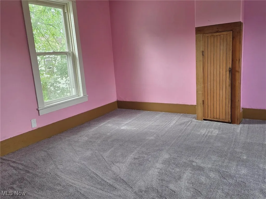 2nd floor bedroom