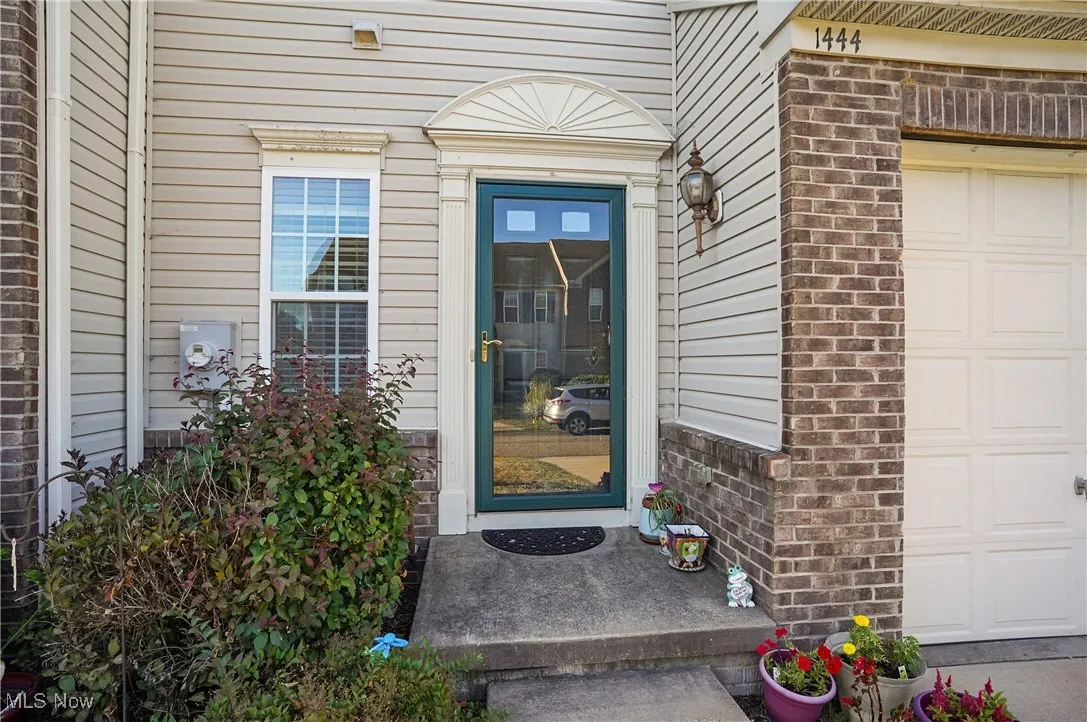 1444 Wellingshire Circle, Cuyahoga Falls, Ohio 44221,MLS Now Listing ID