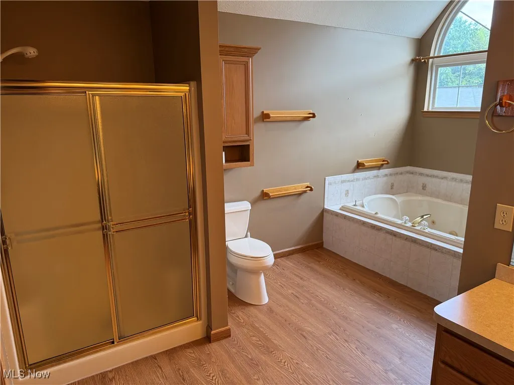 301 Jasmine Lane, Madison, Ohio 44057,MLS Now Listing ID